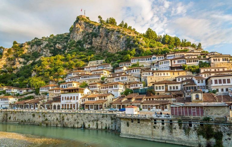 الأماكن السياحية في البانيا وأجمل المدن في جوهرة البلقان
