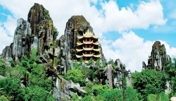 الأماكن السياحية في دانانغ