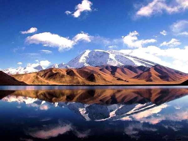 السياحة في طاجيكستان 