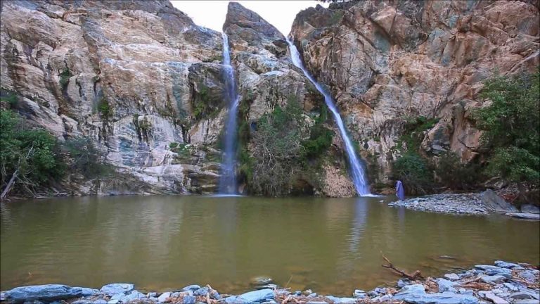 شلال الدهناء Al Dahna Waterfall