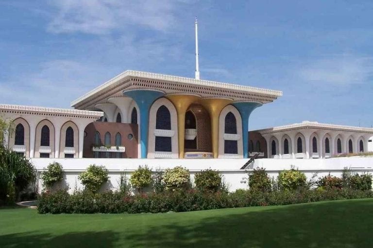 قصر السلطان في صلالة - السياحة في صلالة