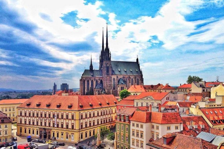 السياحة في مدينة برنو في التشيك : المعالم السياحية فى أجمل مدن التشيك ..