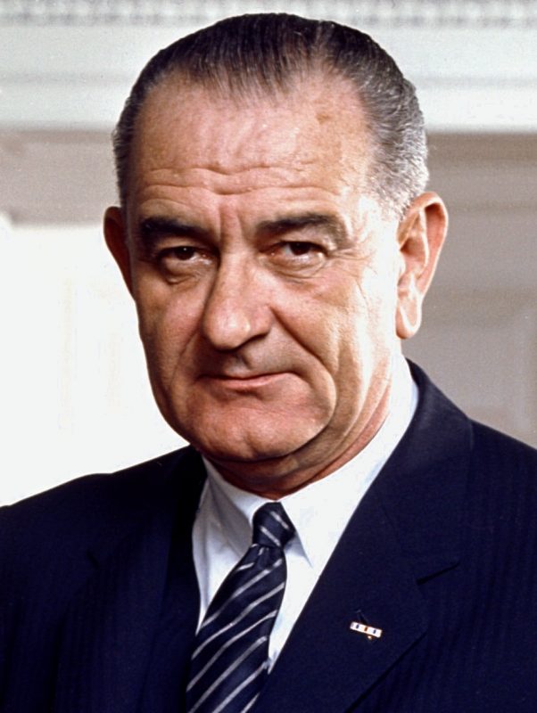 سيرة ذاتية للرئيس الأمريكي ليندون جونسون 1963-1969م