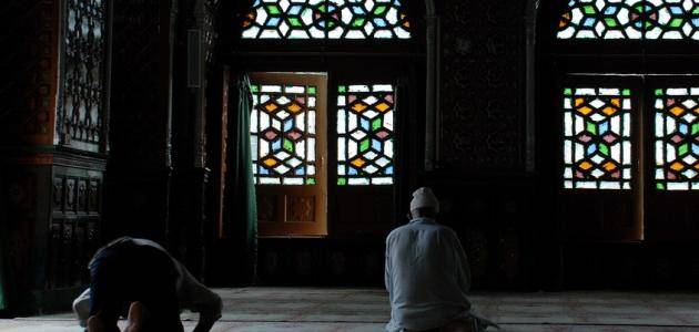 كيف يحقق المسلم الانقياد لله بأداء الصلاة