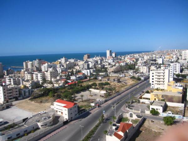 كم عدد سكان قطاع غزة 2021؟