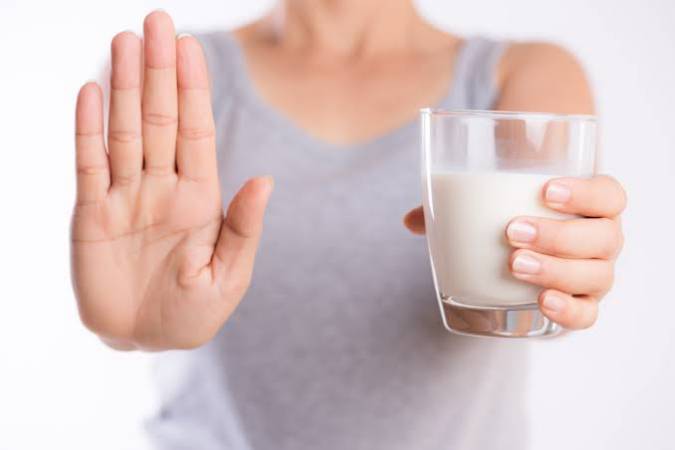 حساسية الحليب عند الكبار وأعراضها