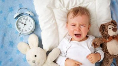 أسباب استيقاظ الطفل ليلا .. تعرف على كيفية التعامل مع الطفل عند استيقاظه